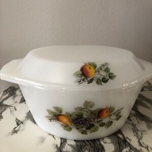 Vintage Arcopal fruits de France milkglass casserole dish round with lid